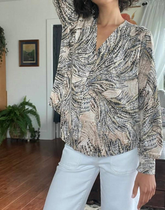 Mint Exclusives - Chiffon Sleeved V Neck Blouse