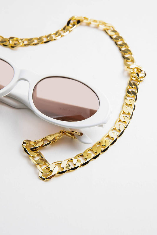 CAROLINE BK SUNGLASSES WITH CHAIN