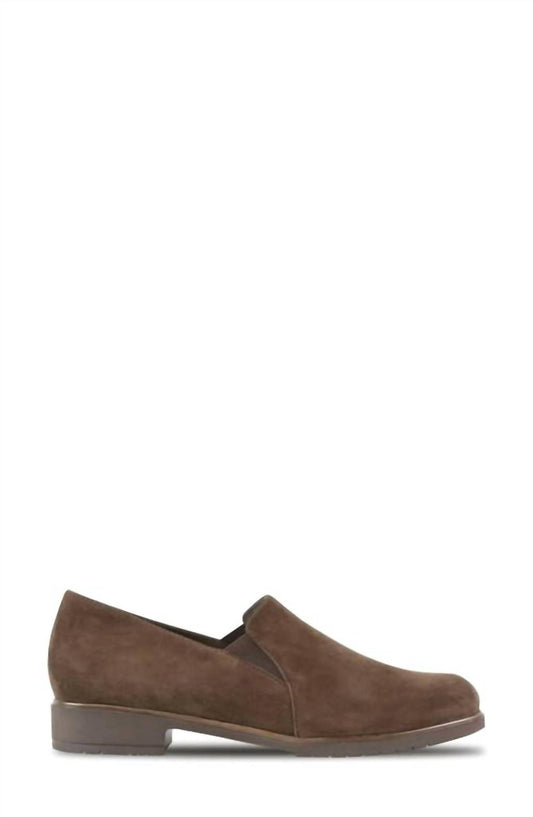 Munro - Women's Kam Loafer