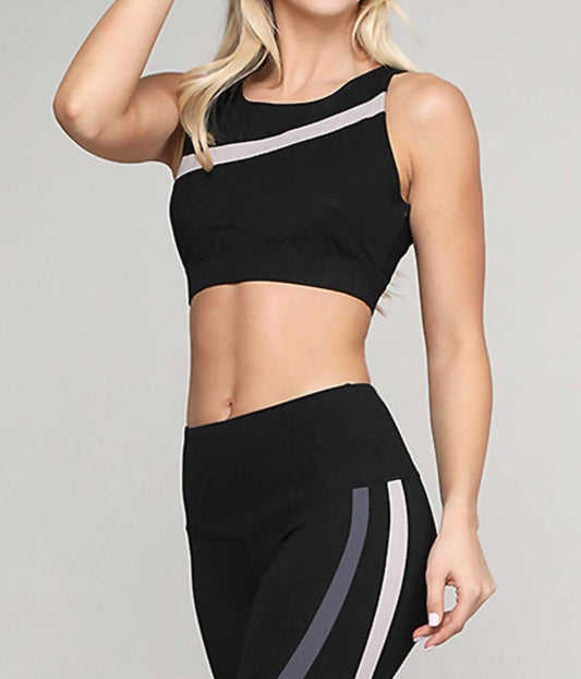 Yelete - Curves Confidence Striped Workout Sports Bra