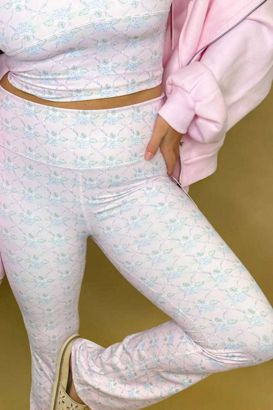 The Happy Camp3R - Ribbon Dream Flare Legging