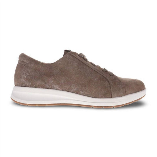 Revere - WOMEN'S ATHENS SNEAKER - MEDIUM WIDTH