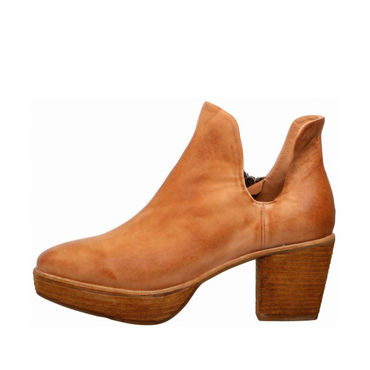 Antelope - Women's Everly Leather Boots