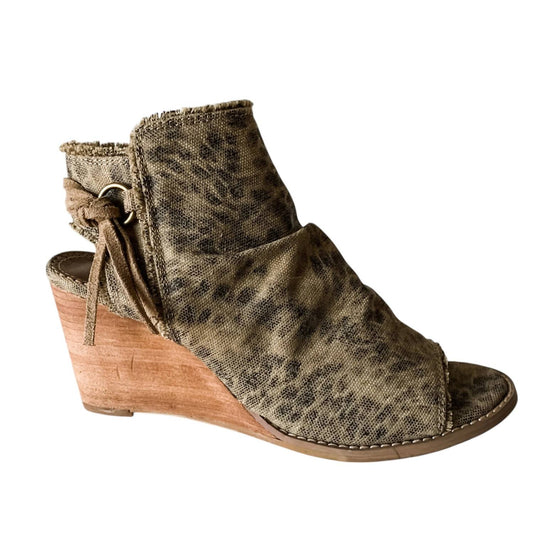 Very G - Women's Keely Wedge Sandal