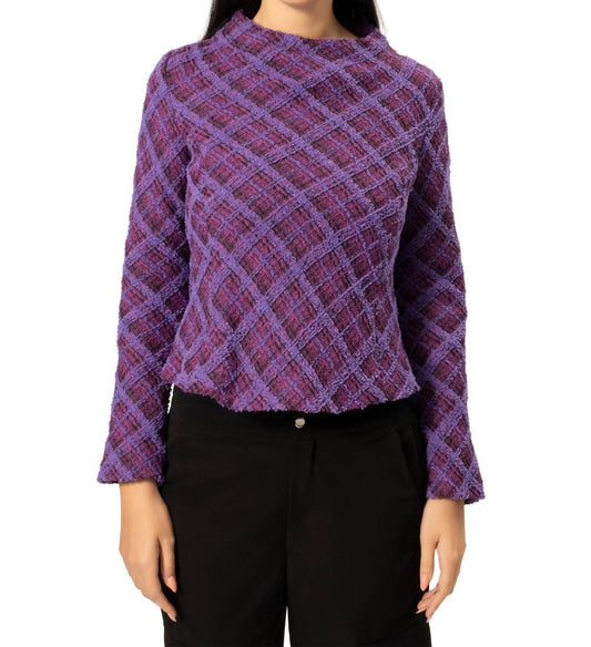 Area Stars - Holly Top