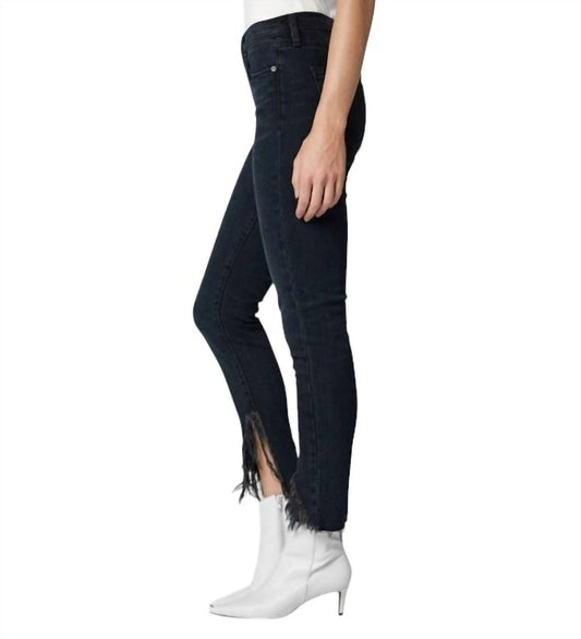 Blanknyc - Bond Frayed Slanted Hem Skinny Jean