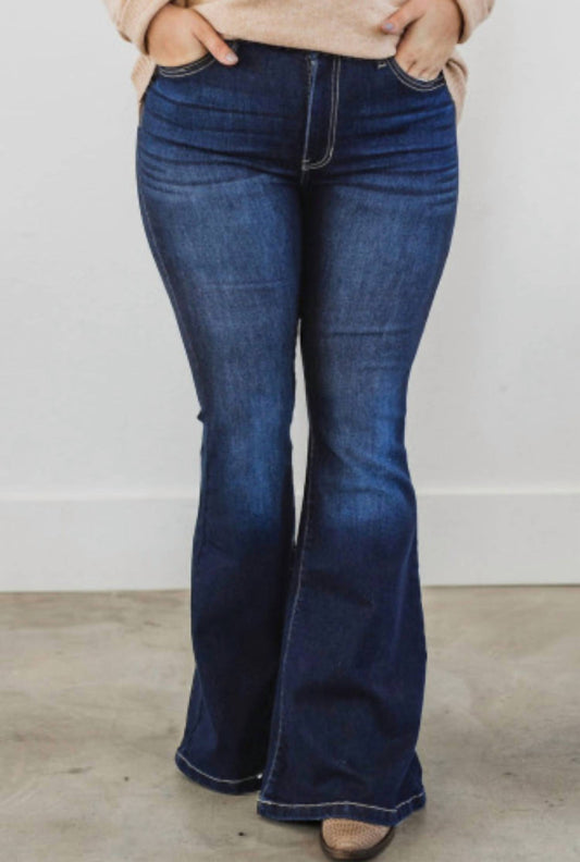 Kancan - High Rise Flare Jeans - Plus