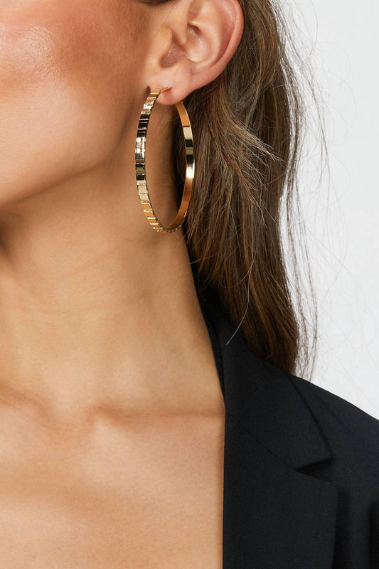 RECTANGLE STEP PATTERN HOOPS