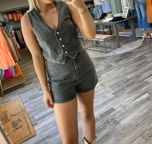 Le Lis - V-neck Vest & Shorts Romper