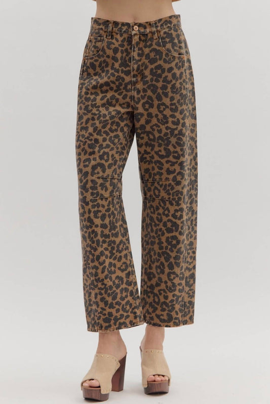 Entro - Trendy Leopard Barrel Leg Jeans