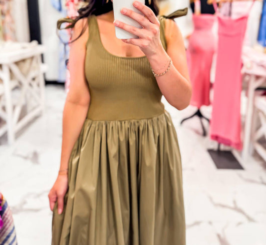 En Saison - Roma Verde Ribbed Midi Dress