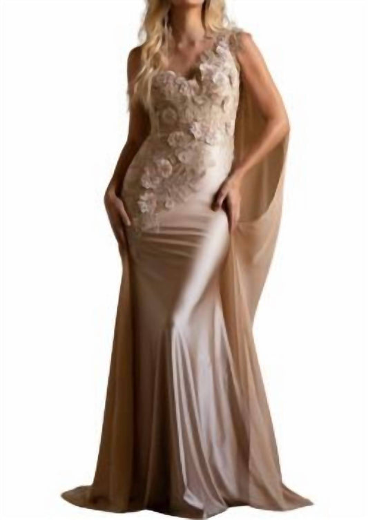 Amelia Couture - Embroided gown with cape