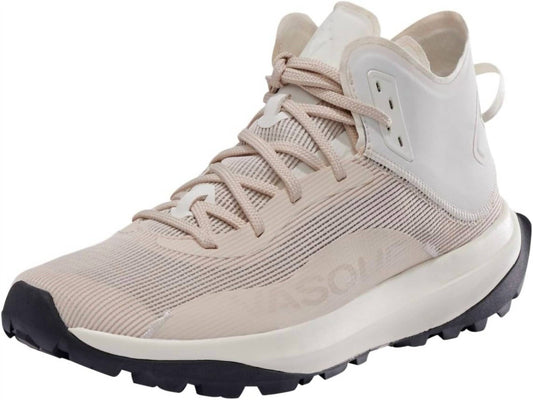 Vasque - Women’s Here Hiking Boots - MEDIUM