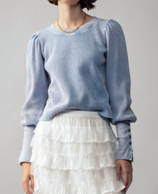 Urban Daizy - Heirloom Button-cuff Top