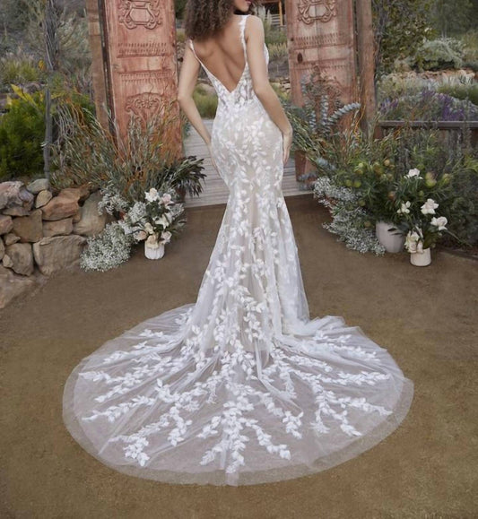 Casablanca - Dash Wedding Gown