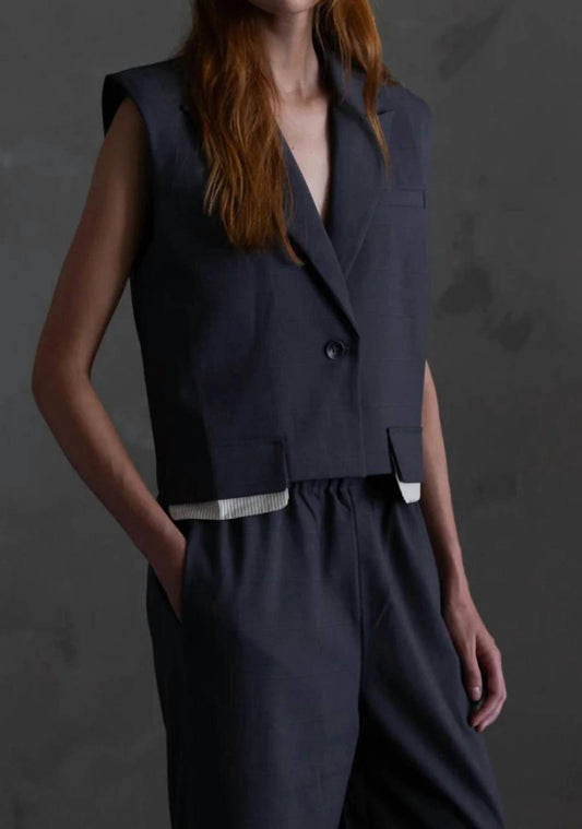 Osis - Gwen Sleeveless Vest