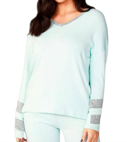 Long Sleeve Love V-Neck Top