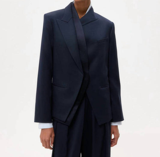 Twp - Micks Wife Blazer