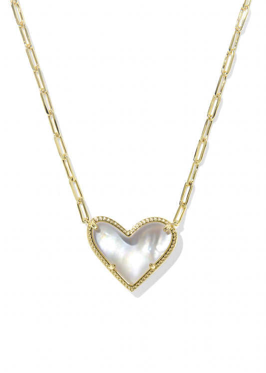 Kendra Scott - Women's Ari Heart Statement Short Pendant Necklace