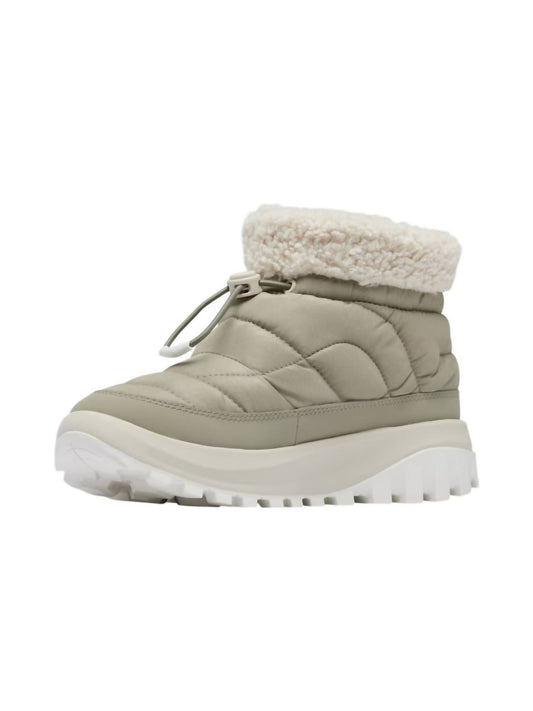Columbia - Women's Snowtrot Shorty Boot