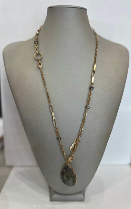 Saachi - Long Stoned Necklace