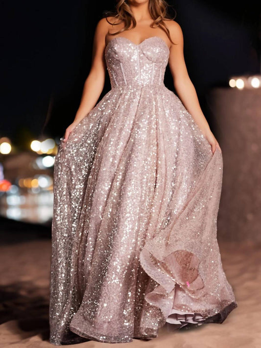 Jovani - Fit And Flare Sweetheart Neckline Dress