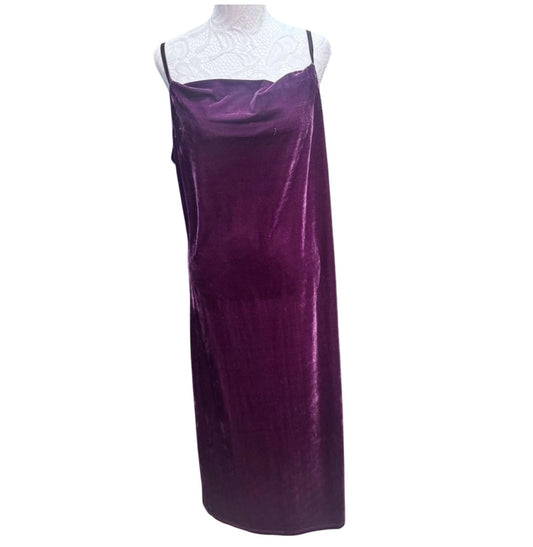 Paparazzi By Biz - Women's Velvet Cowl Slip Dress