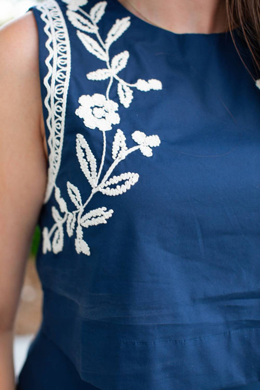 Mable - Embroidered Crop Top And Mini Skirt Set