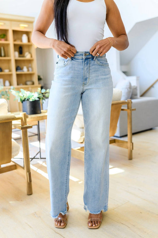 Judy Blue - High-rise Straight Leg Jeans