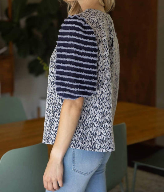 Voy - Mixed Pattern Fuzzy Striped Puff Sleeve Top