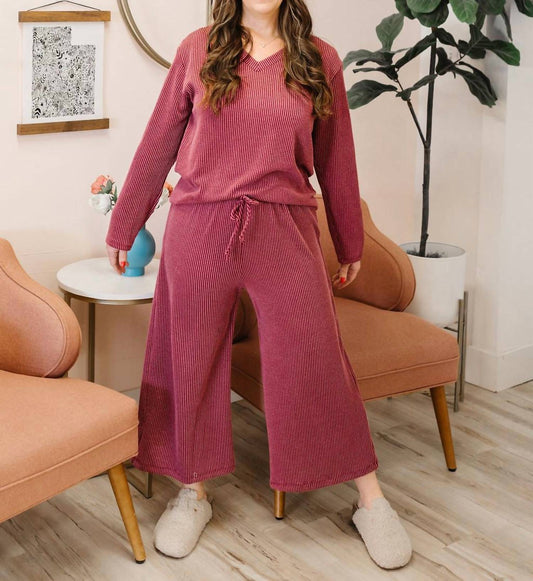 Blumin - Honor V-neck Top And Cropped Stretchy Pants Set