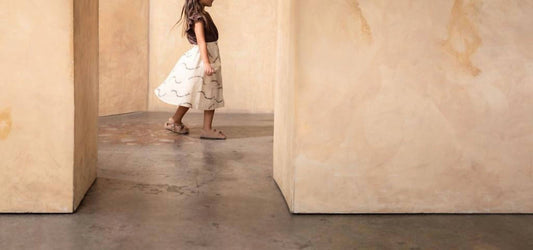 Omamimini - Midi Skirt with Patch Pockets