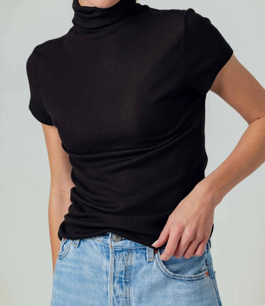 Sundays - Archer Tee