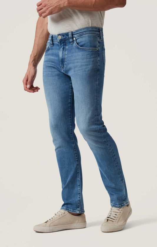 34 Heritage - Courage Straight Leg Ultra Jeans