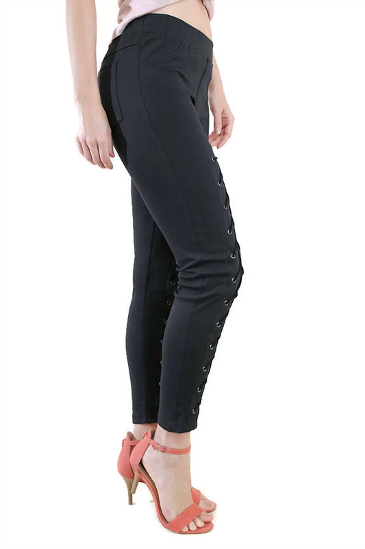 Umgee - High Waist Leggings With Lace Up Details