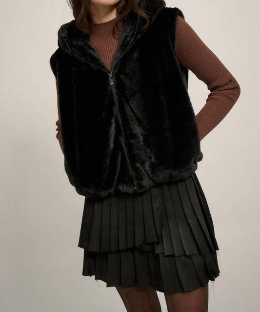Promesa - Houndstooth Lined Faux Fur Vest