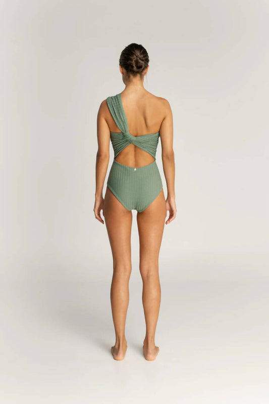 Encantadore - RANIA ONE PIECE