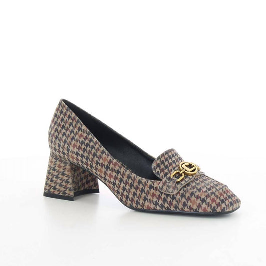 Lola Cruz - Women's Chanty Pump