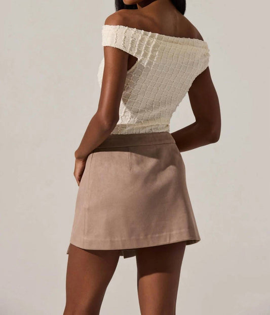 Astr - Lindy Off The Shoulder Top