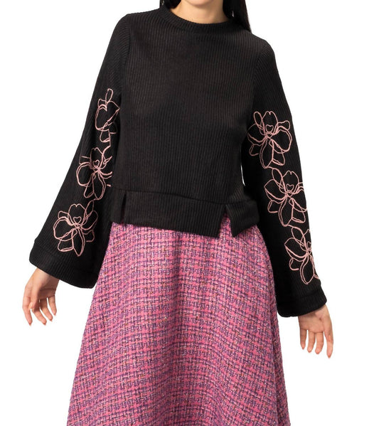 Area Stars - Embroidered Sleeve Knit Top