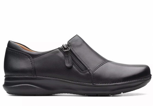 Clarks - Appley Zip Leather Shoes
