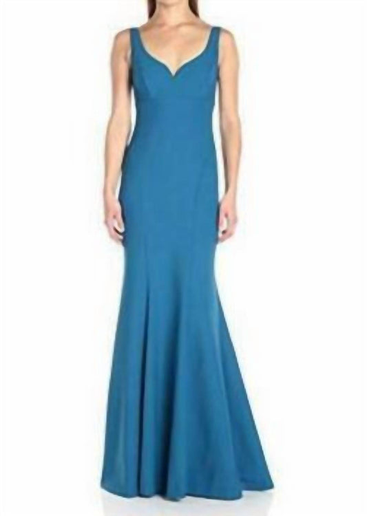Sleeveless Sweetheart Neckline Maxi