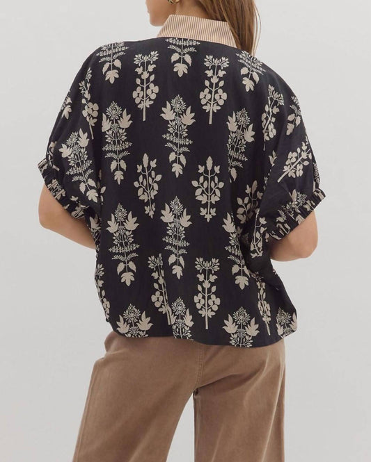 Entro - Abstract Botanical Top