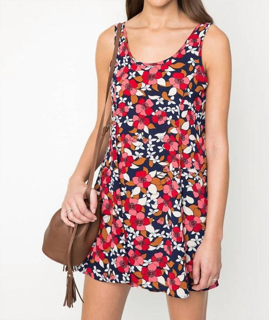Hayden La - Floral Sleeveless Shift Dress
