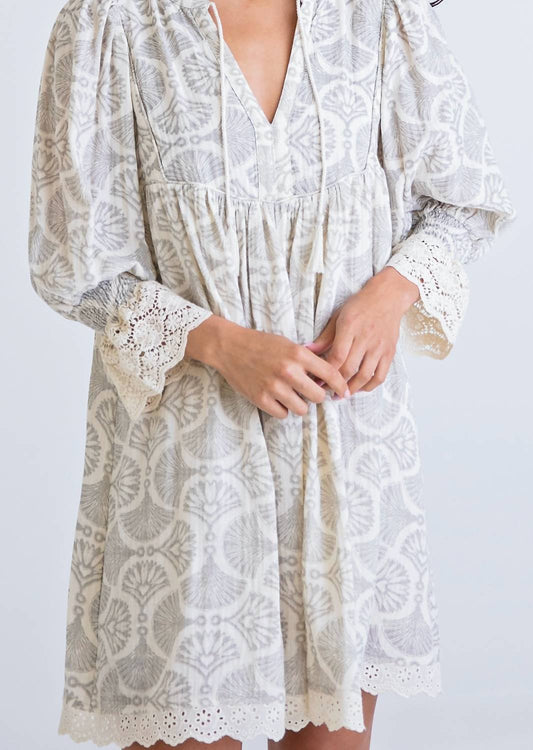 Karlie - Vintage Fan Boho Crochet Trim Dress
