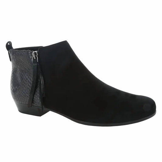 Munro - Women's Lexi Ii Booties