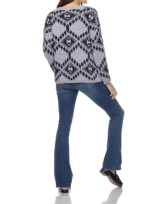 Paparazzi - Women's Candice Popcorn Knit Diamond Print Sweater