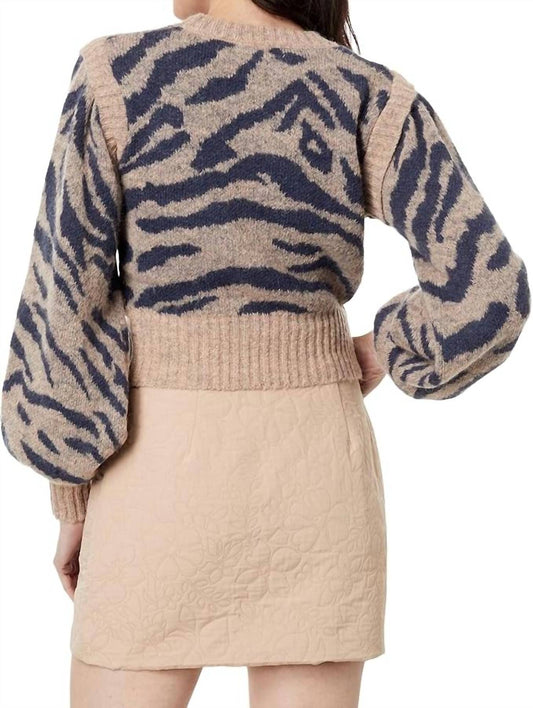 En Saison - Animal Print Puff Sleeve Knit Pullover Sweater