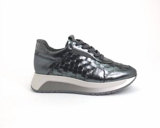 Softwaves - Women's Krissa Woven Tie Sneakers