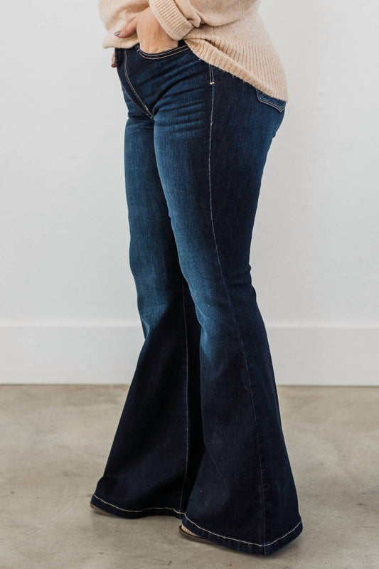 Kancan - High Rise Flare Jeans - Plus